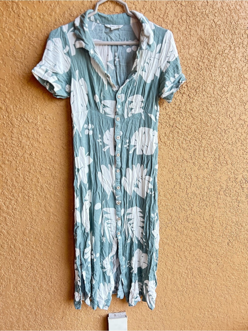 O'Neill Teal and White Floral Button-Front Midi Dress
